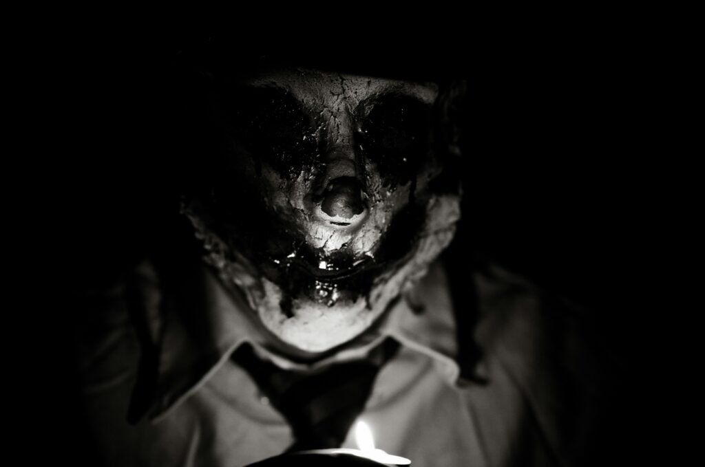 a scary clown to represent jump scares
