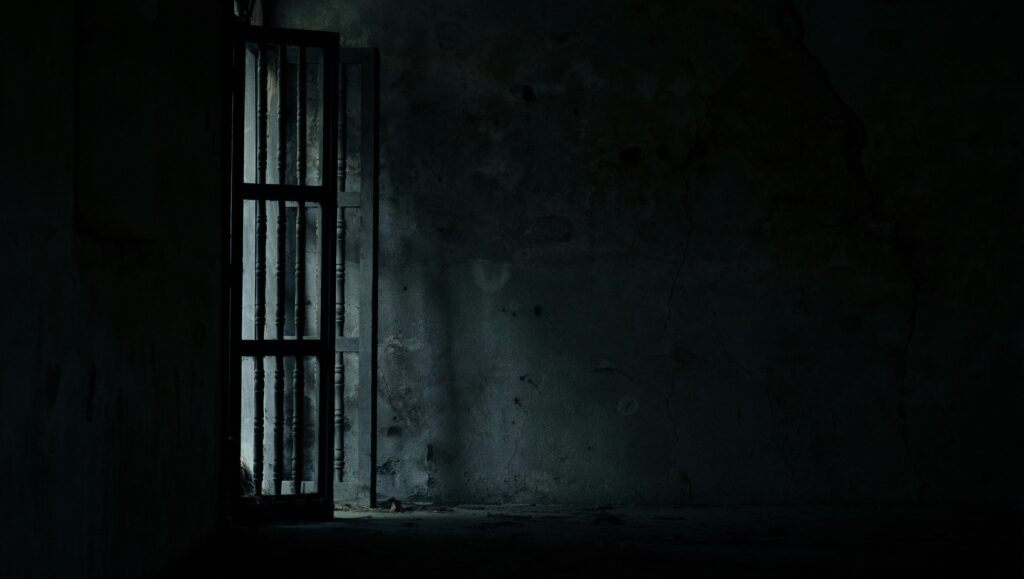 crafting atmosphere in psychological horror
